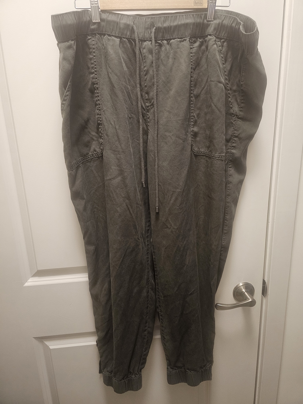 Jones New York Olive Drawstring Jogger Pants
